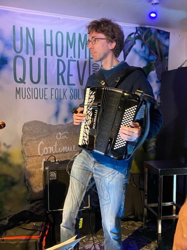 A la Maison (un concert acoustique)