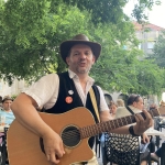 À la Maison (un concert acoustique)